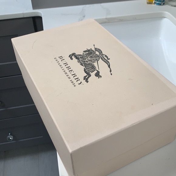 Ballerina flats by Burberry made in Italy. - Picture 7 of 7